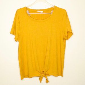 SOLD ✨HP✨ Yellow Knot Hem Ribbed Shirt
